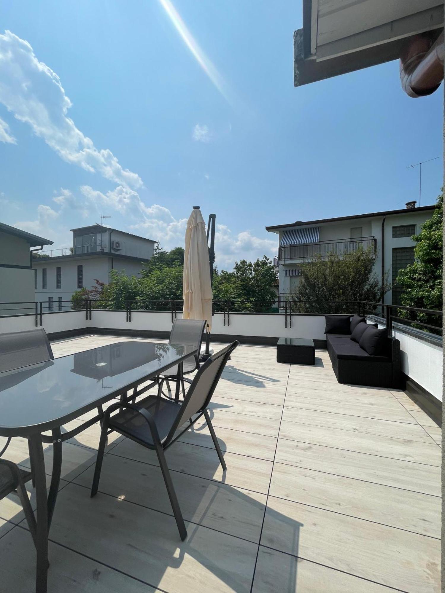 La Terrazza - Very Quiet - Free Park - 3 Min From Varese Center And Lake - Air Conditioning - Cycling Friendly Extérieur photo